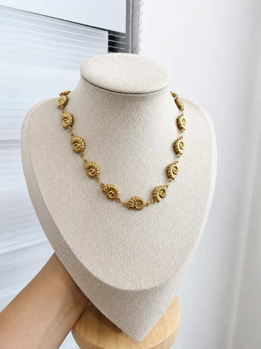 Collar caracoles - dorado