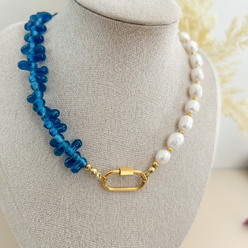 Collar perlas - chips azul - dorado