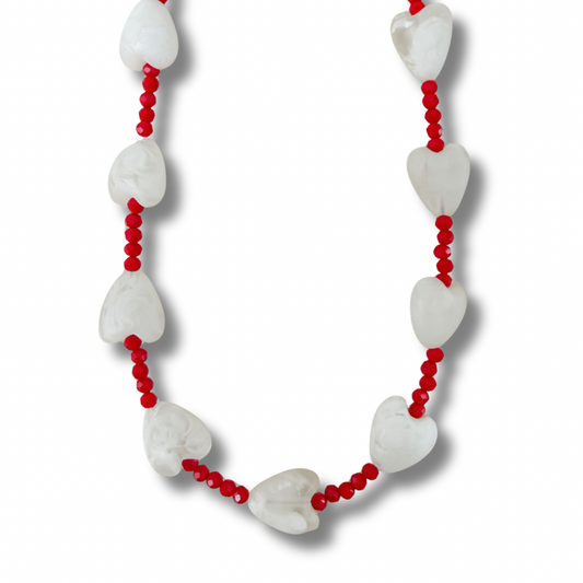 Collar corazones blancos - rojo - dorado