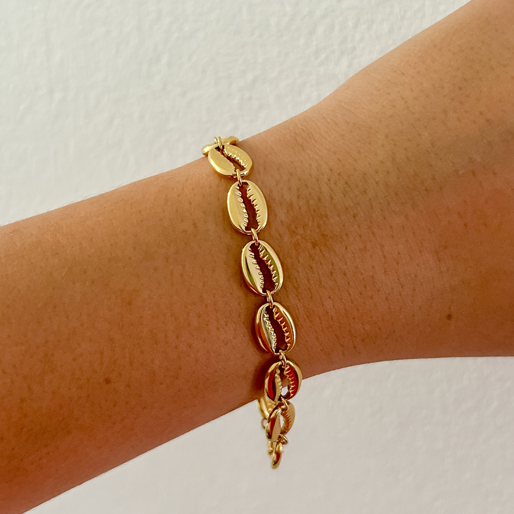 Pulsera conchas - dorado